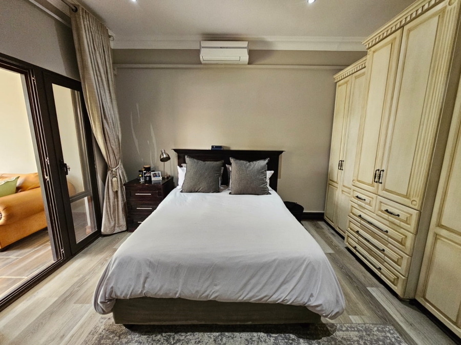 5 Bedroom Property for Sale in Jim Fouchepark Free State
